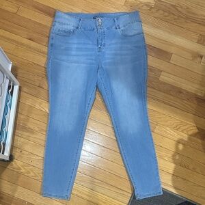 Royalty For Me Women's Light Blue Skinny Jeans